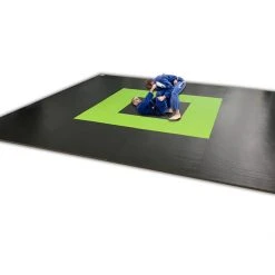 AK Athletic Equipment Martial Arts 20' X 20' X 1 3/8" Roll-Up Competition Flooring