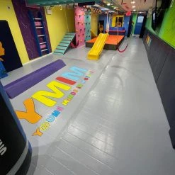 AK Athletic Equipment Roll-Up Playroom Flooring 5' X 5'