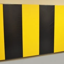 AK Athletic Equipment 4' X 10' X 1 3/8" Removable Folding Gym Wall Pad